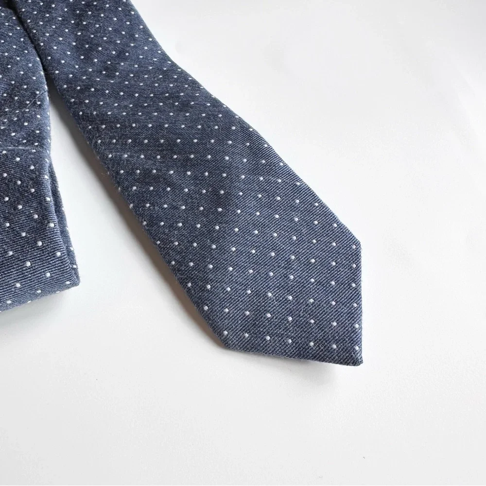 Penguin Young Men’s Blue Polka Dot Necktie